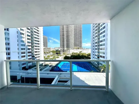 1904 S Ocean Drive Hallandale Beach FL 33009