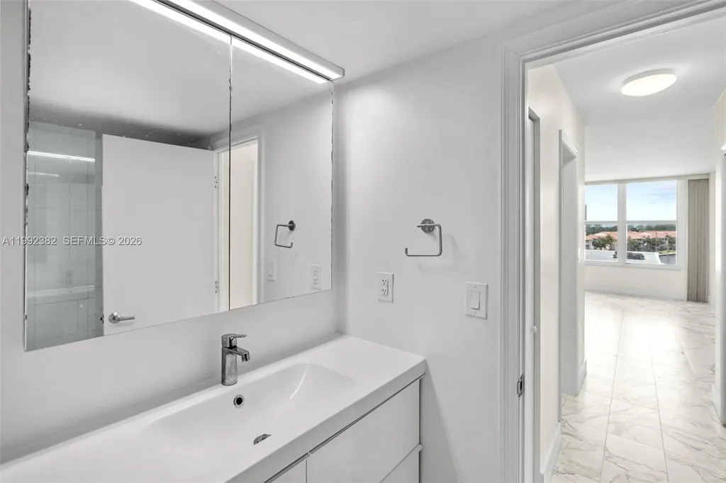 3800 S Ocean Drive Hollywood FL 33019