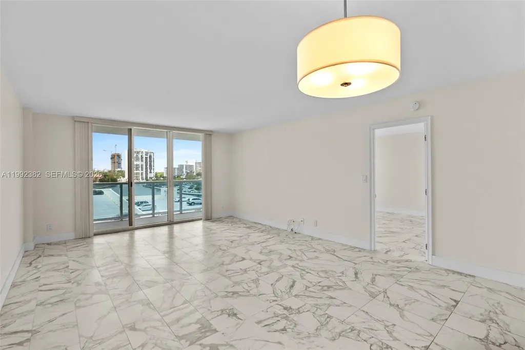 3800 S Ocean Drive Hollywood FL 33019