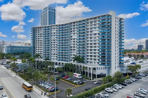 3800 S Ocean Drive Hollywood FL 33019