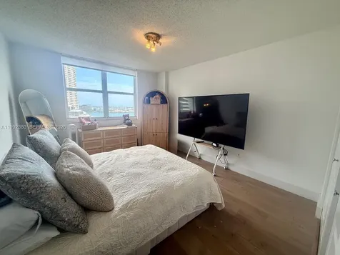 770 Claughton Island Drive Miami FL 33131