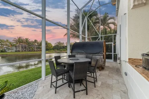 9886 Via Bernini Lake Worth FL 33467
