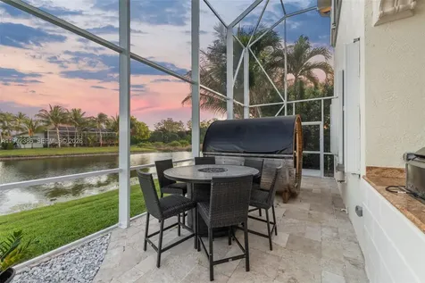 9886 Via Bernini Lake Worth FL 33467