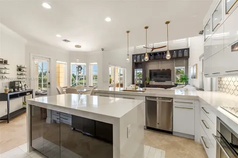 9886 Via Bernini Lake Worth FL 33467