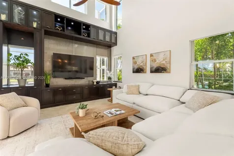 9886 Via Bernini Lake Worth FL 33467