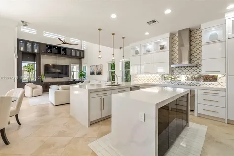 9886 Via Bernini Lake Worth FL 33467
