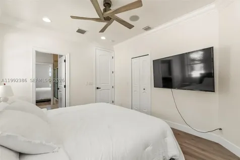 9886 Via Bernini Lake Worth FL 33467