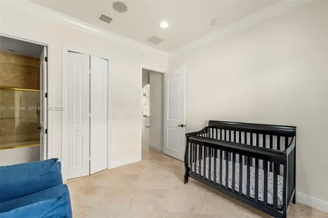 9886 Via Bernini Lake Worth FL 33467