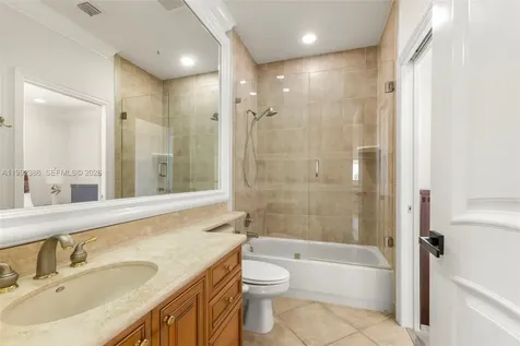 9886 Via Bernini Lake Worth FL 33467
