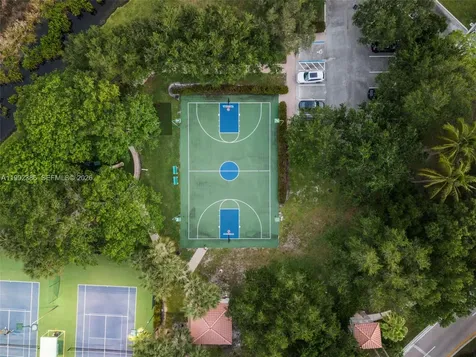 9886 Via Bernini Lake Worth FL 33467