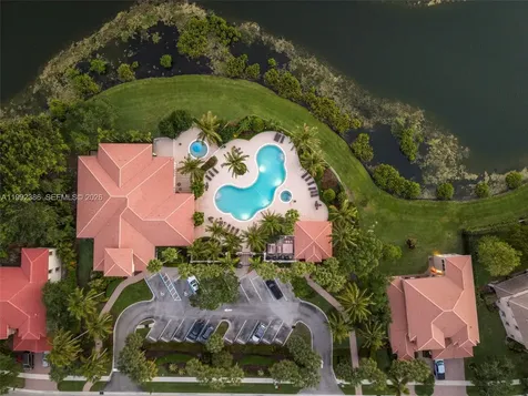 9886 Via Bernini Lake Worth FL 33467