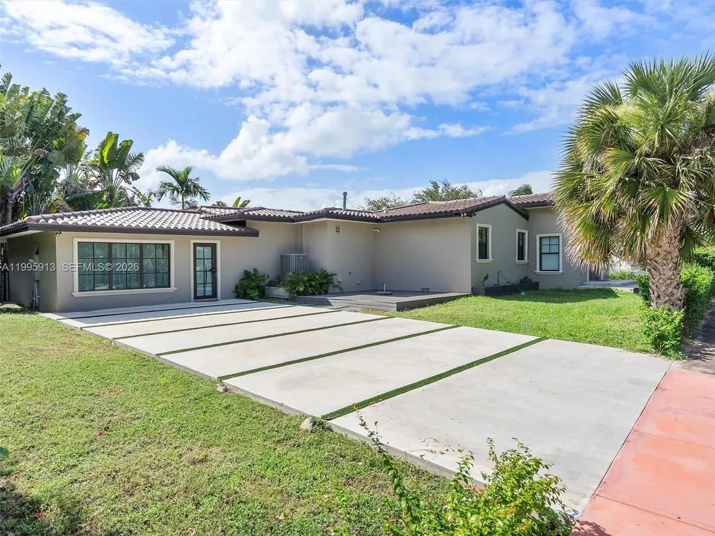 1500 Biarritz Drive Miami Beach FL 33141