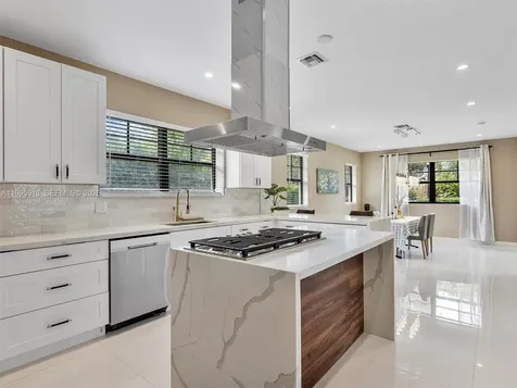 1500 Biarritz Drive Miami Beach FL 33141