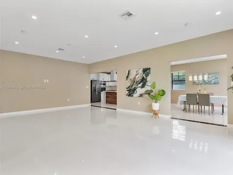 1500 Biarritz Drive Miami Beach FL 33141