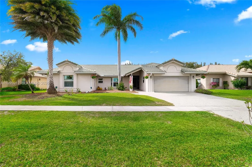11690 Island Lakes Lane Boca Raton FL 33498