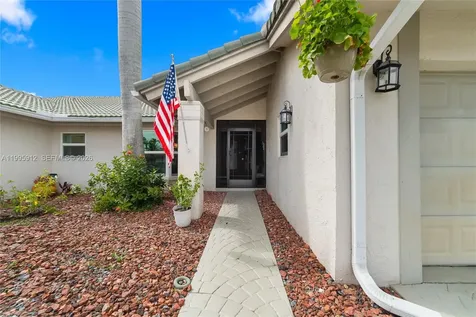 11690 Island Lakes Lane Boca Raton FL 33498