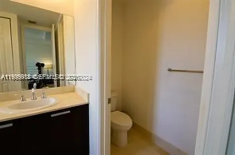 8375 NW 51st Terrace Doral FL 33166