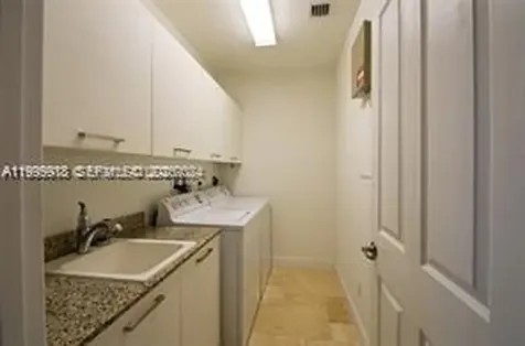 8375 NW 51st Terrace Doral FL 33166
