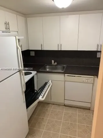 5921 Washington Street Hollywood FL 33023