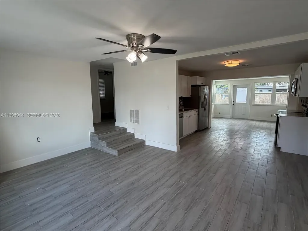 6604 Raleigh Street Hollywood FL 33024