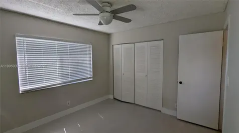 460 Lakeview Drive Weston FL 33326