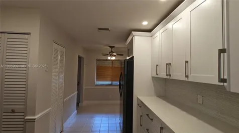 460 Lakeview Drive Weston FL 33326