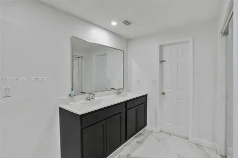 19411 Gulfstream Road Cutler Bay FL 33157