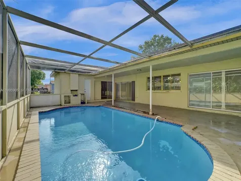 7231 NW 20th Street Sunrise FL 33313