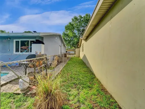 7231 NW 20th Street Sunrise FL 33313