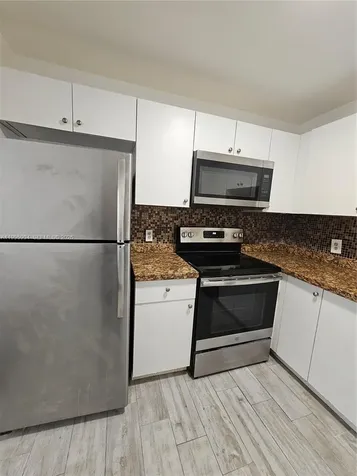 800 SW 131st Avenue Pembroke Pines FL 33027