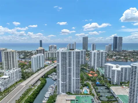 3500 Mystic Pointe Drive Aventura FL 33180