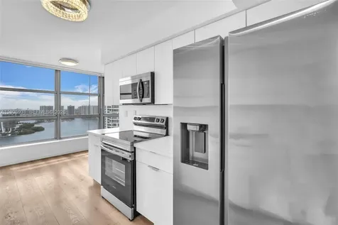 3500 Mystic Pointe Drive Aventura FL 33180