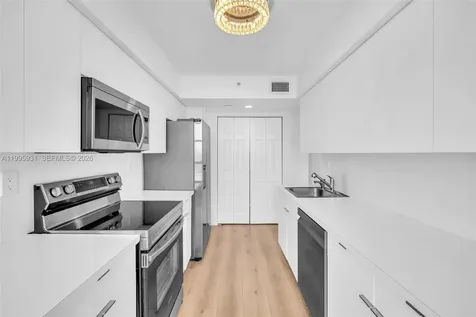 3500 Mystic Pointe Drive Aventura FL 33180