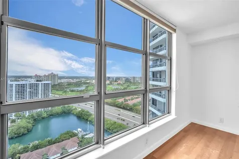 3500 Mystic Pointe Drive Aventura FL 33180