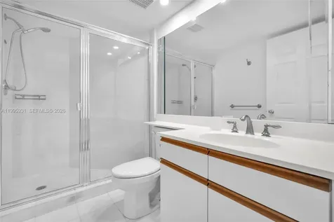 3500 Mystic Pointe Drive Aventura FL 33180
