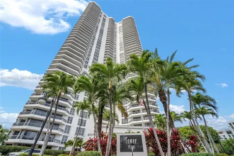 3500 Mystic Pointe Drive Aventura FL 33180