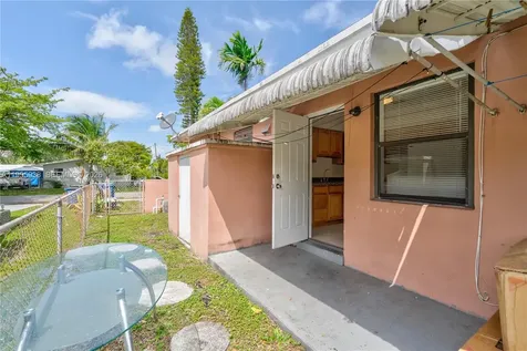 501 SW 9th Street Hallandale Beach FL 33009