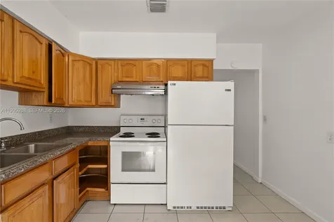 501 SW 9th Street Hallandale Beach FL 33009