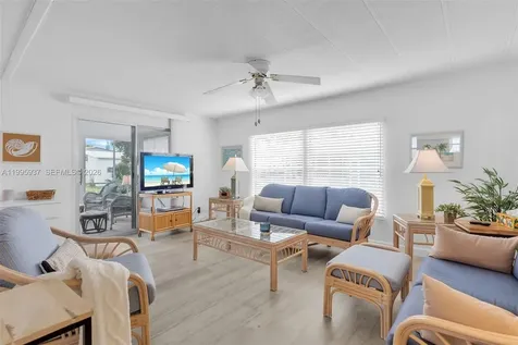 812 S Silver Circle Key Largo FL 33037