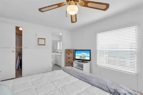812 S Silver Circle Key Largo FL 33037