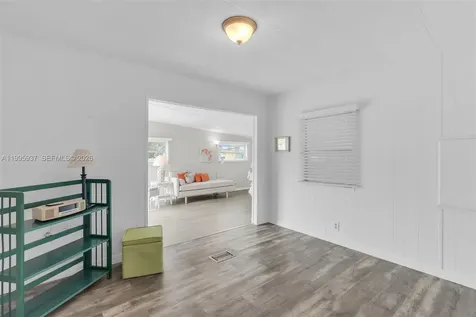 812 S Silver Circle Key Largo FL 33037