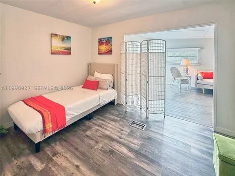 812 S Silver Circle Key Largo FL 33037