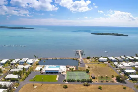 812 S Silver Circle Key Largo FL 33037