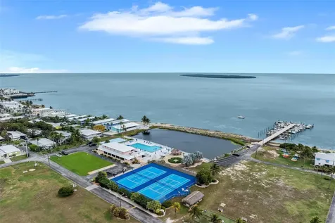 812 S Silver Circle Key Largo FL 33037