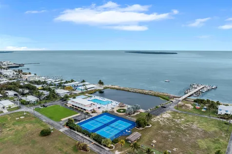 812 S Silver Circle Key Largo FL 33037
