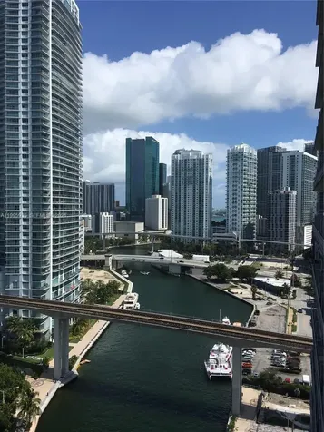 185 SW 7th Street Miami FL 33130