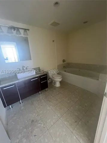 185 SW 7th Street Miami FL 33130