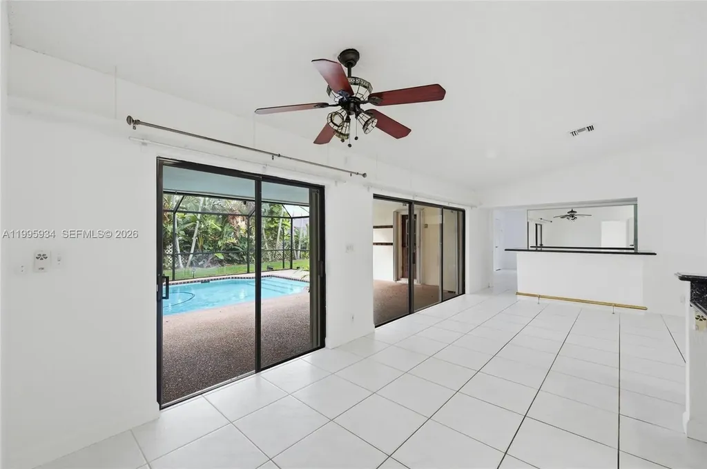676 NW 107th Lane Coral Springs FL 33071