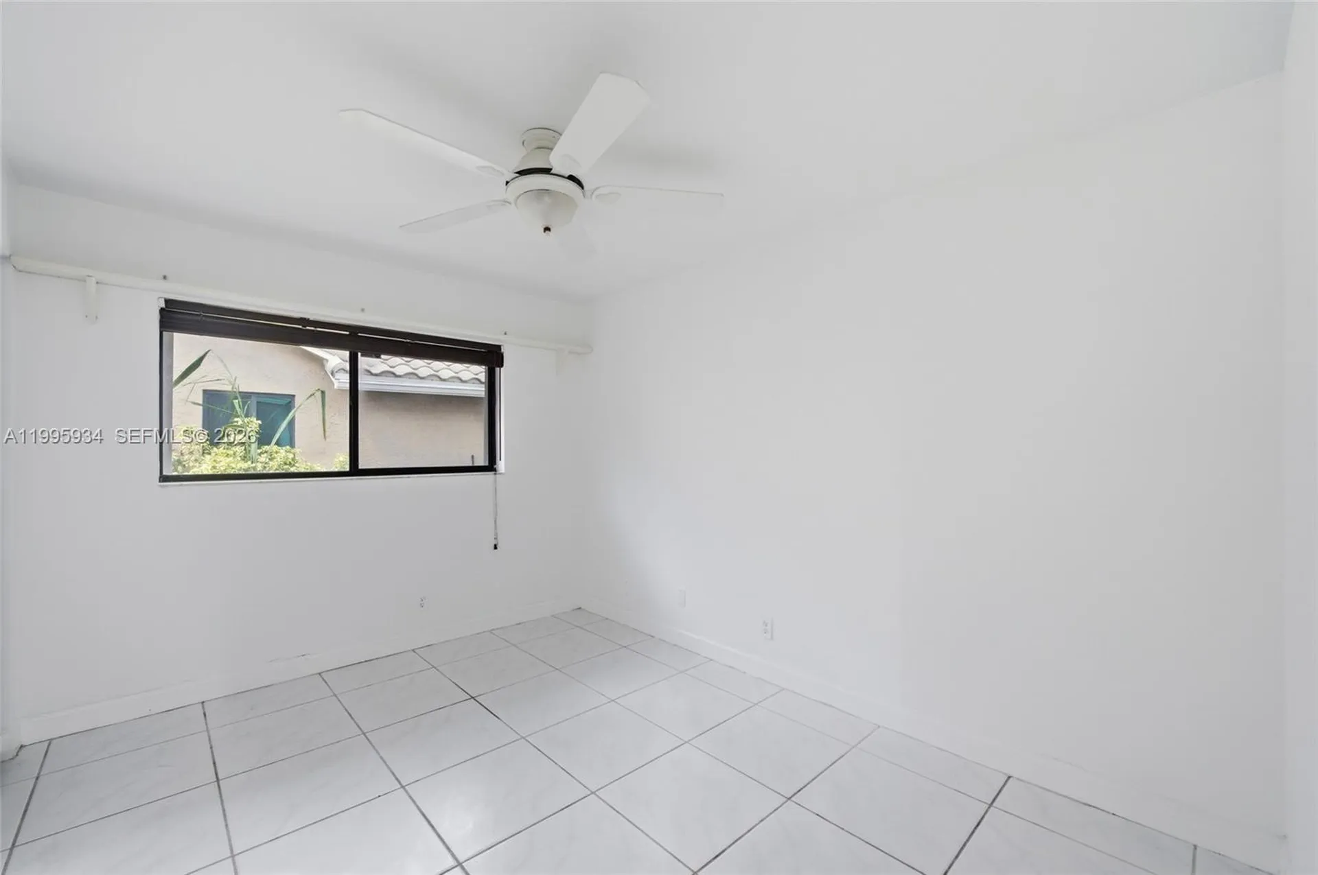 676 NW 107th Lane Coral Springs FL 33071