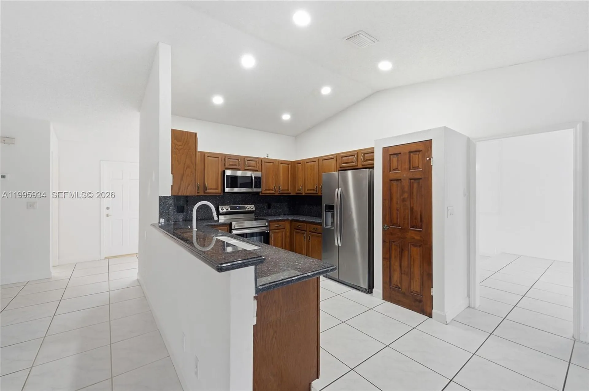 676 NW 107th Lane Coral Springs FL 33071